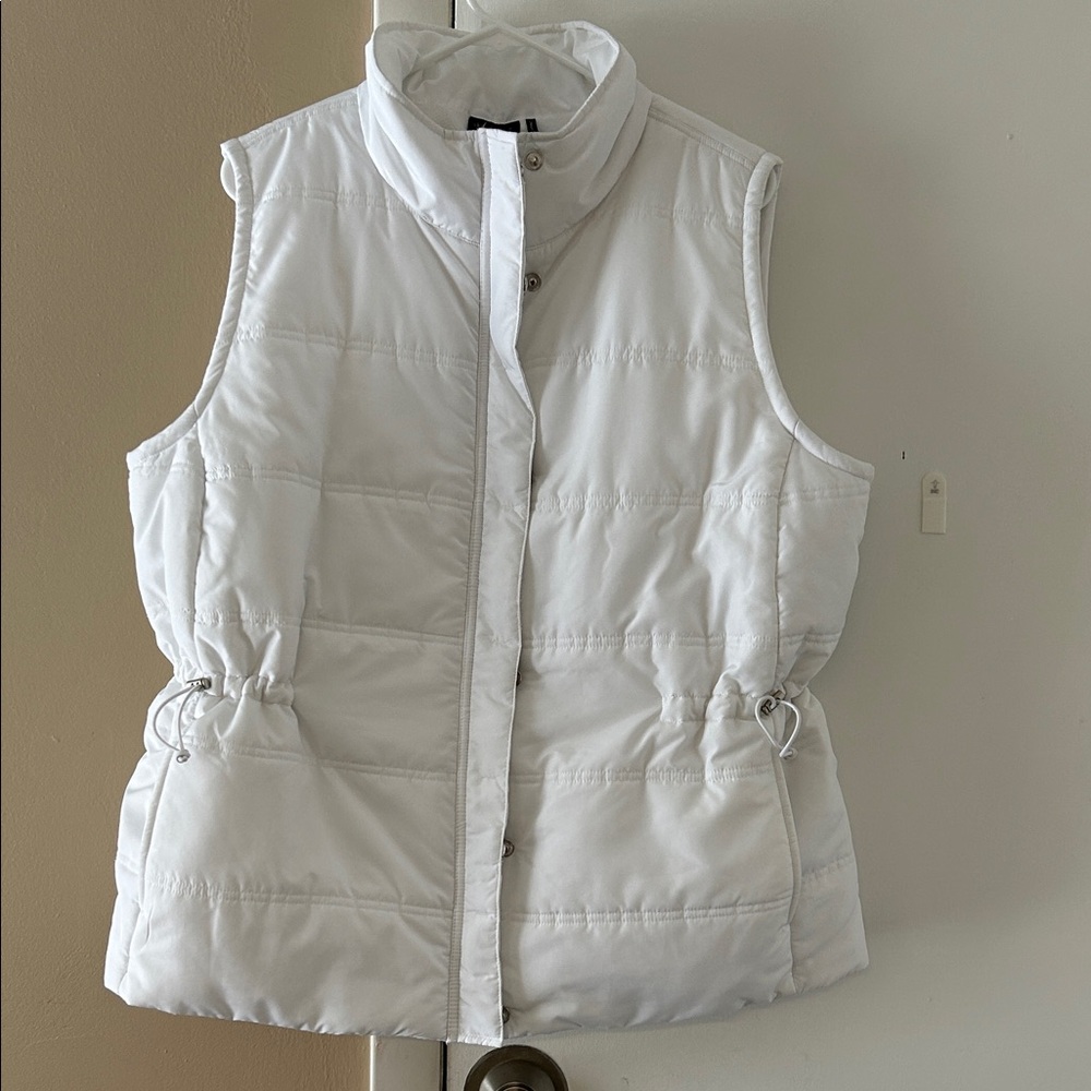 Daisy Fuentes White Quilted Vest - Picture 1 of 6